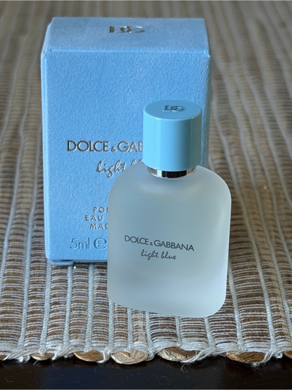 Dolce and Gabbana light blue pour homme